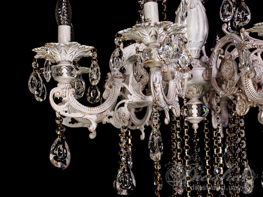 Витончена класична люстра