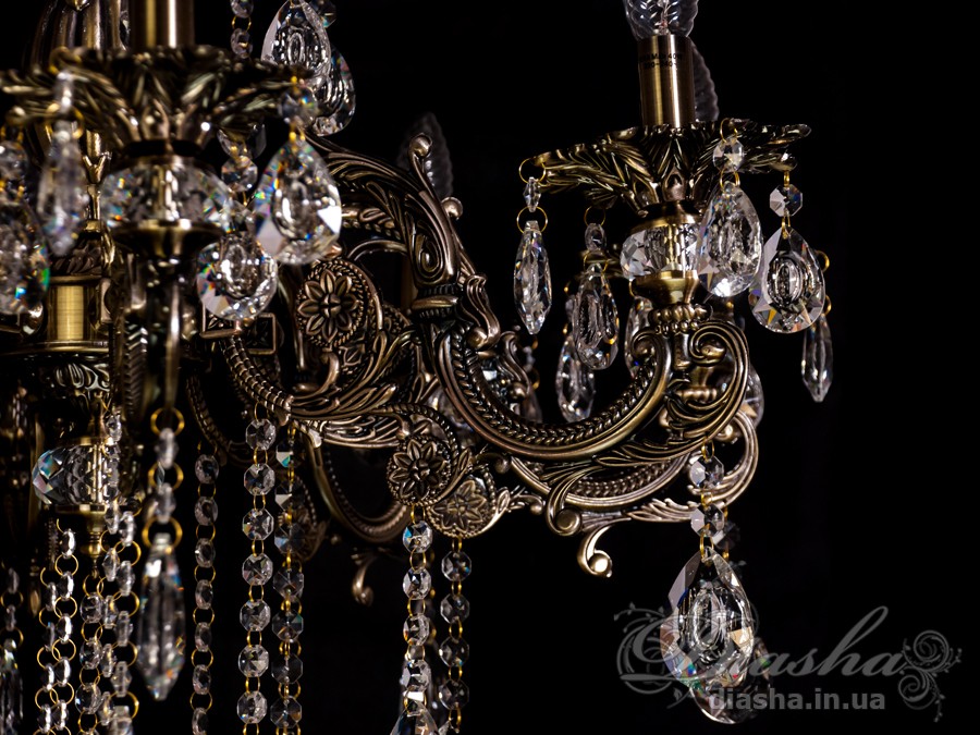 Витончена класична люстра