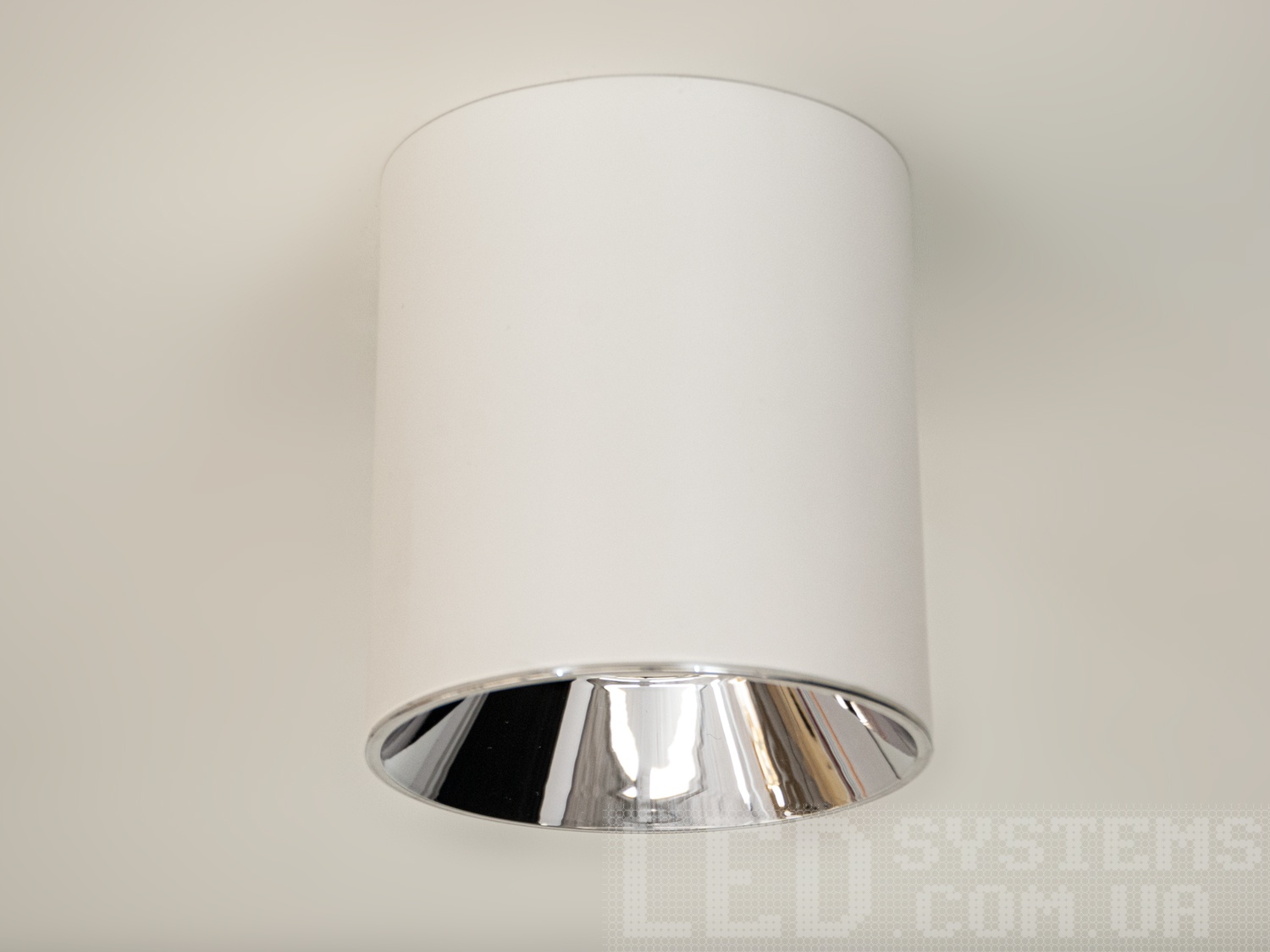 Накладний точковий світильник білий циліндр
