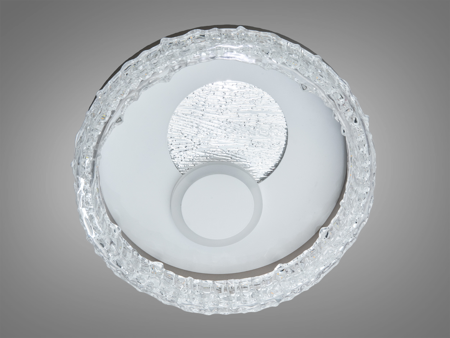 Світлодіодна лампа з прозорим кільцем, що імітує лід. Ідеальна для мінімалістичного дизайну інтер′єру.