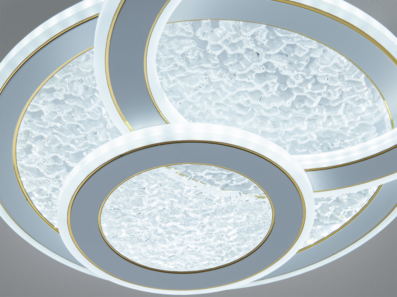 Стельова LED люстра 90Вт біла 3 модулі CCT