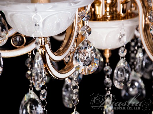 Велика класична люстра