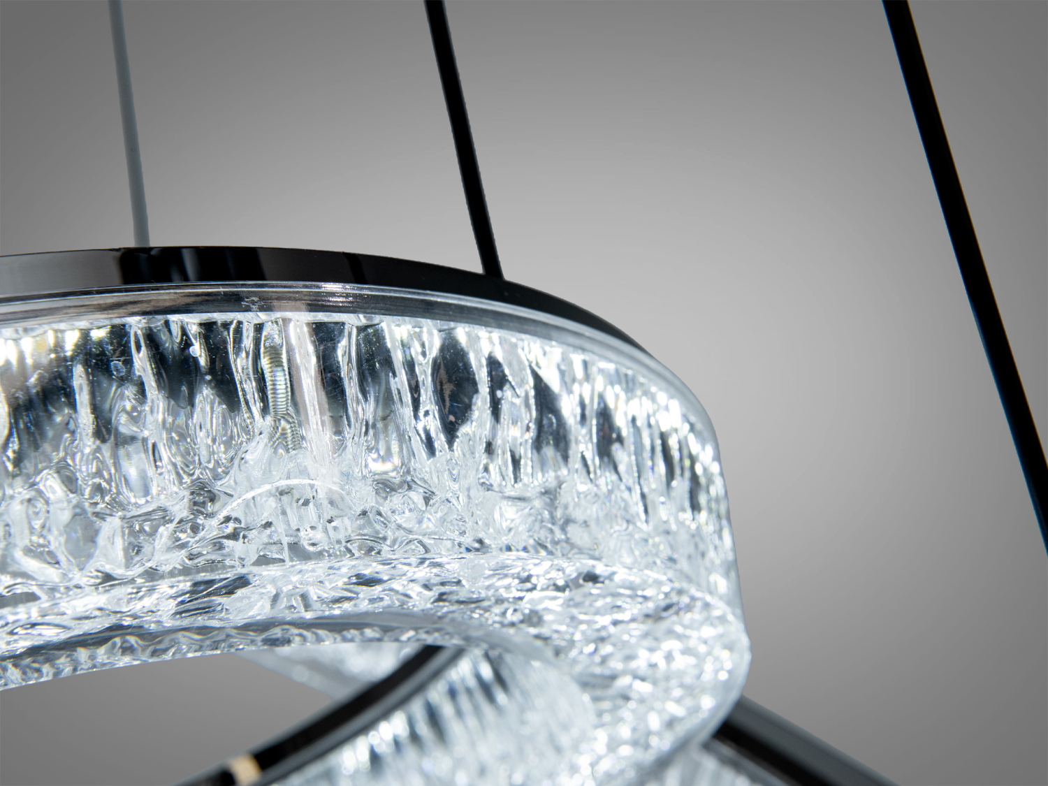 Підвісна LED люстра чорна 54W