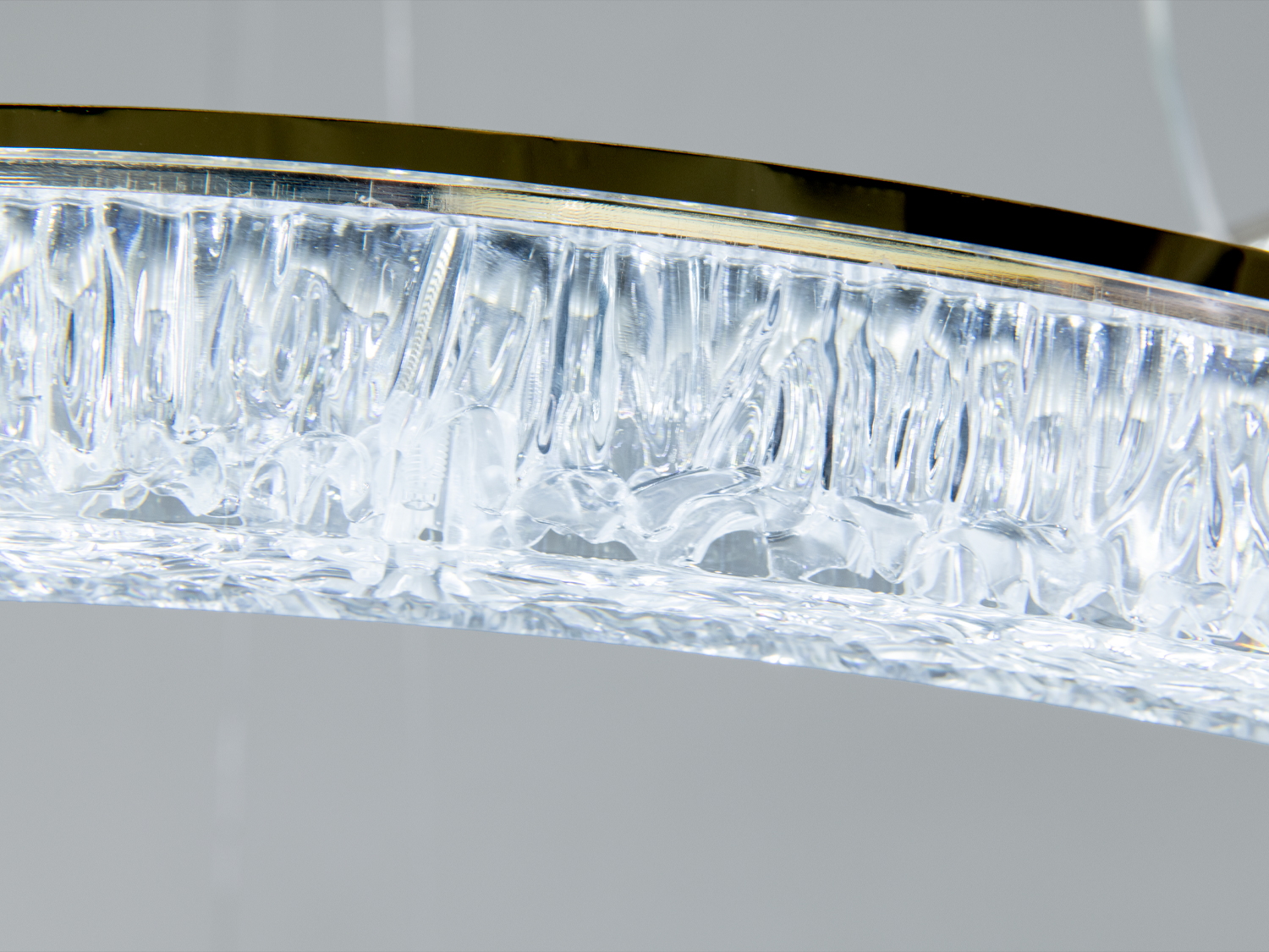 Світлодіодна люстра кільця золото 125Вт 3 режими