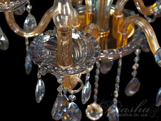 Классическая люстра