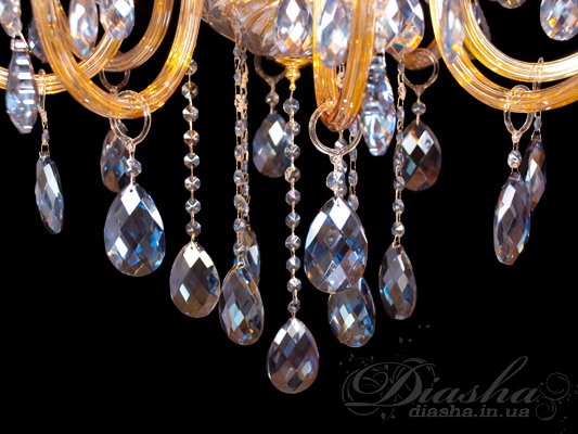 Классическая люстра