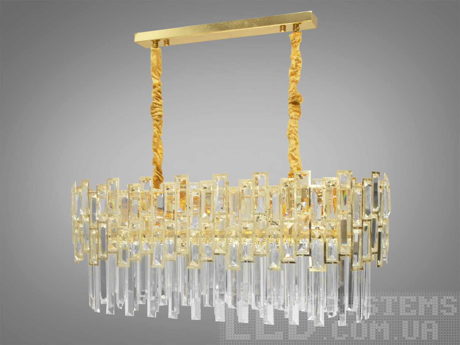 Кришталева люстра овальної форми для вітальні