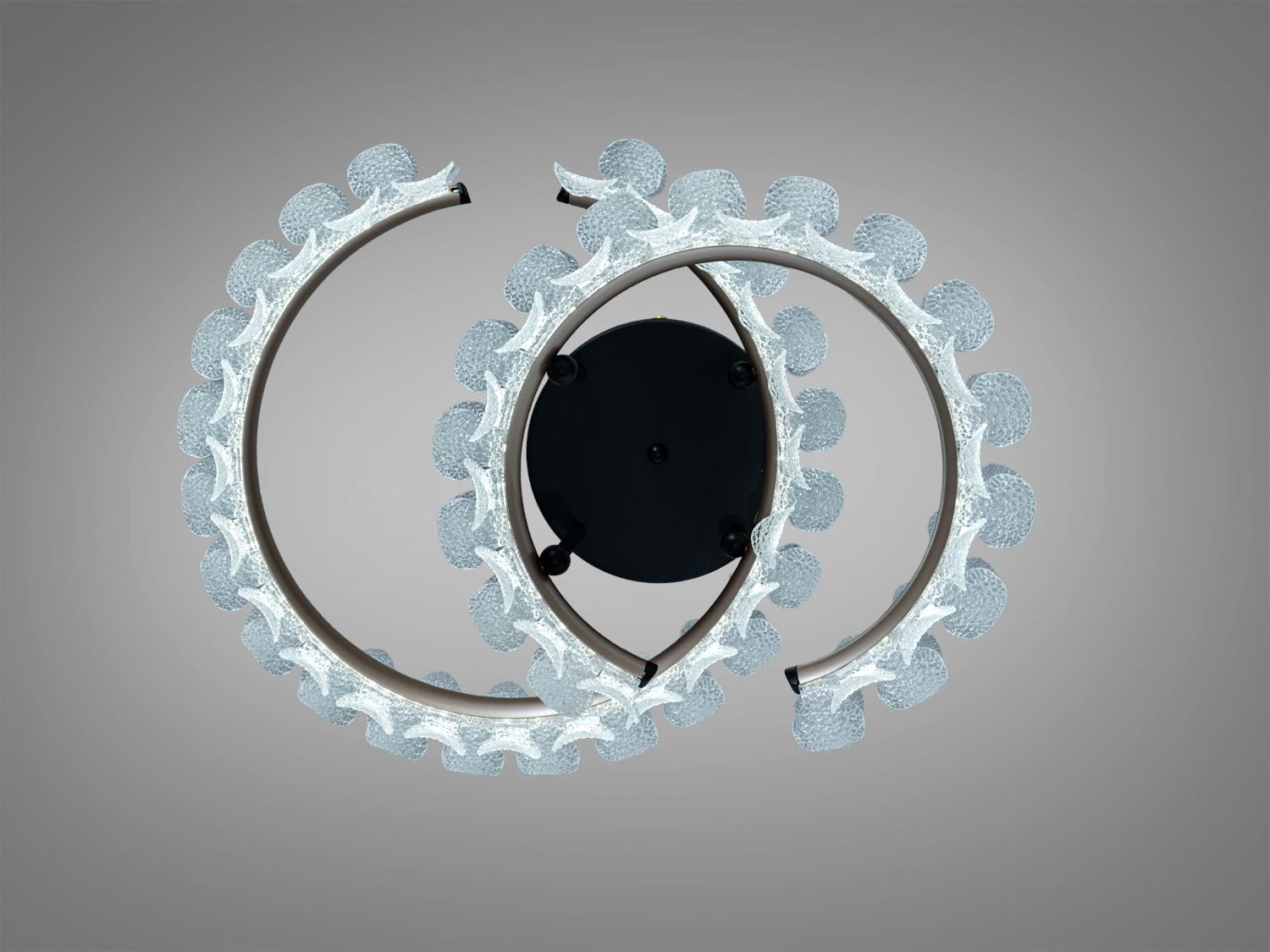 Стельовий світильник з овальними LED-кільцями, що кріпляться на металеву основу. Призначений для стельового монтажу, забезпечує рівномірне освітлення.