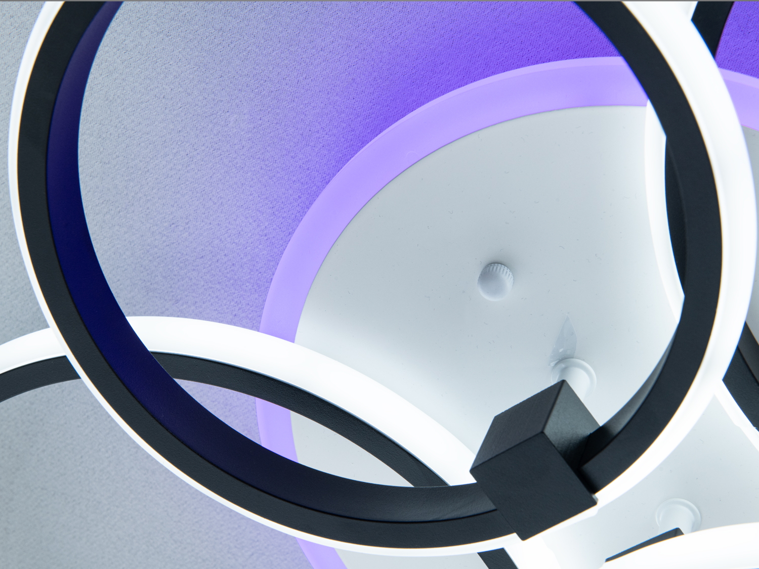 Стельова LED люстра Diasha чорна 80W 4 кільця