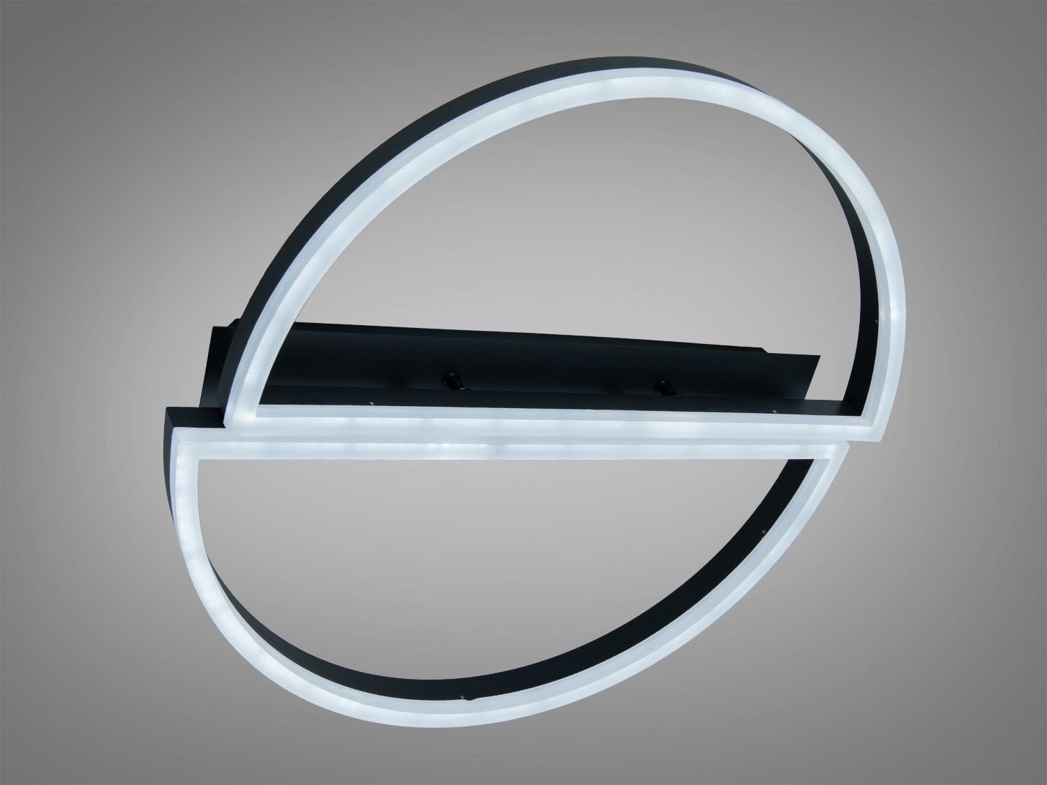 Стелювий світильник з чорним корпусом і білими акриловими розсіювачами, що підходить для монтажу в офісах.