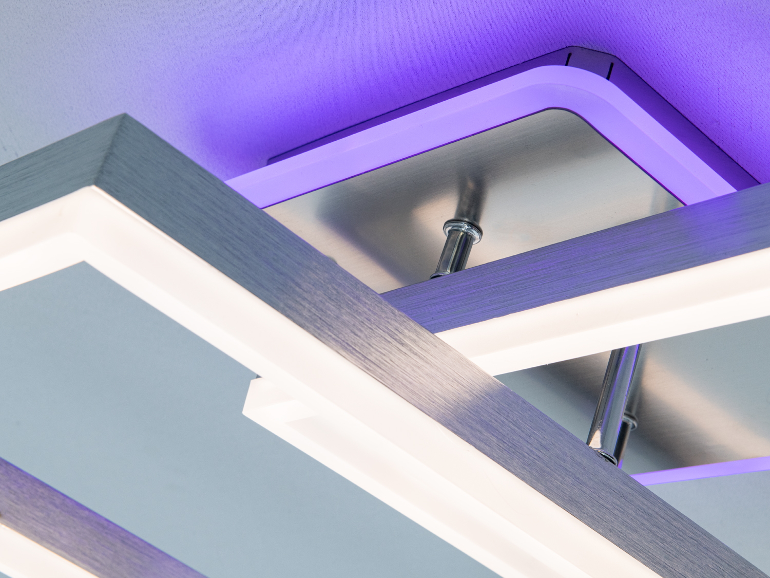 Світлодіодна люстра стельова 64 Вт матовий хром з пультом димер