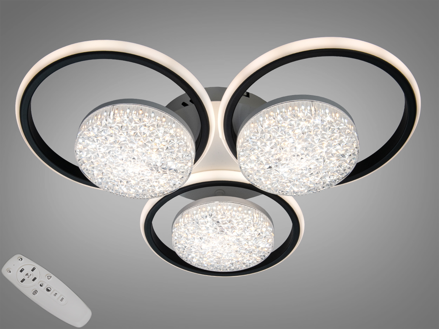 Стельовий світильник з трьома круглими LED панелями та дистанційним керуванням, підходить для сучасних інтер′єрів.