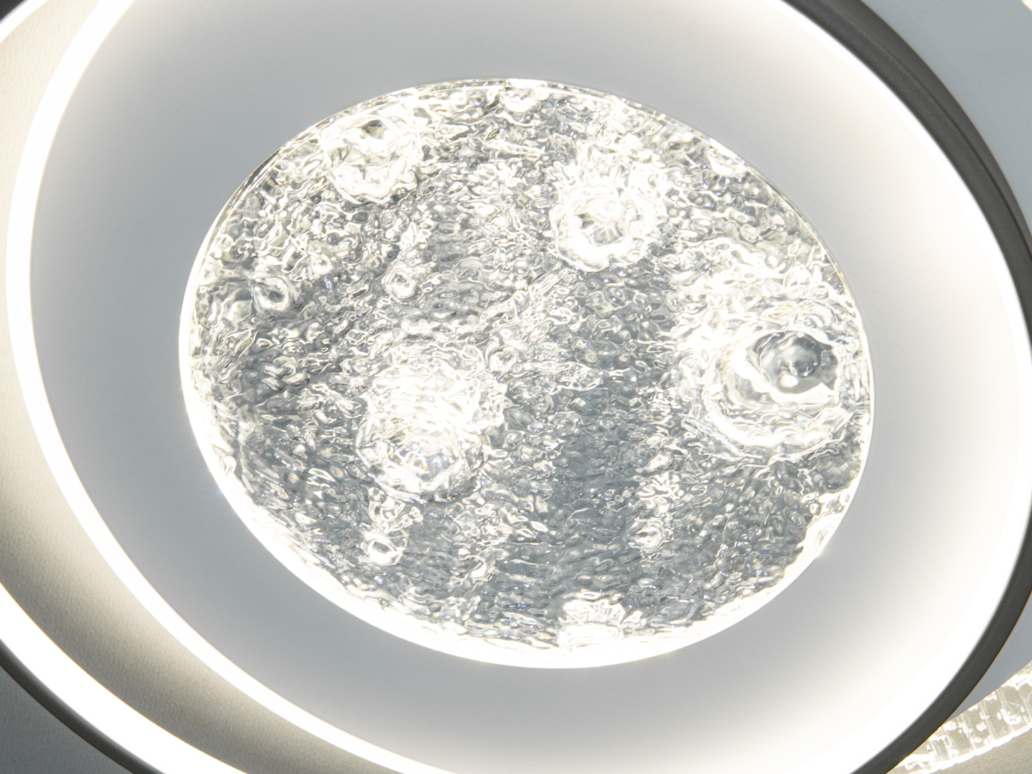 Світлодіодна стельова люстра чорна 90 Вт до 15 м²