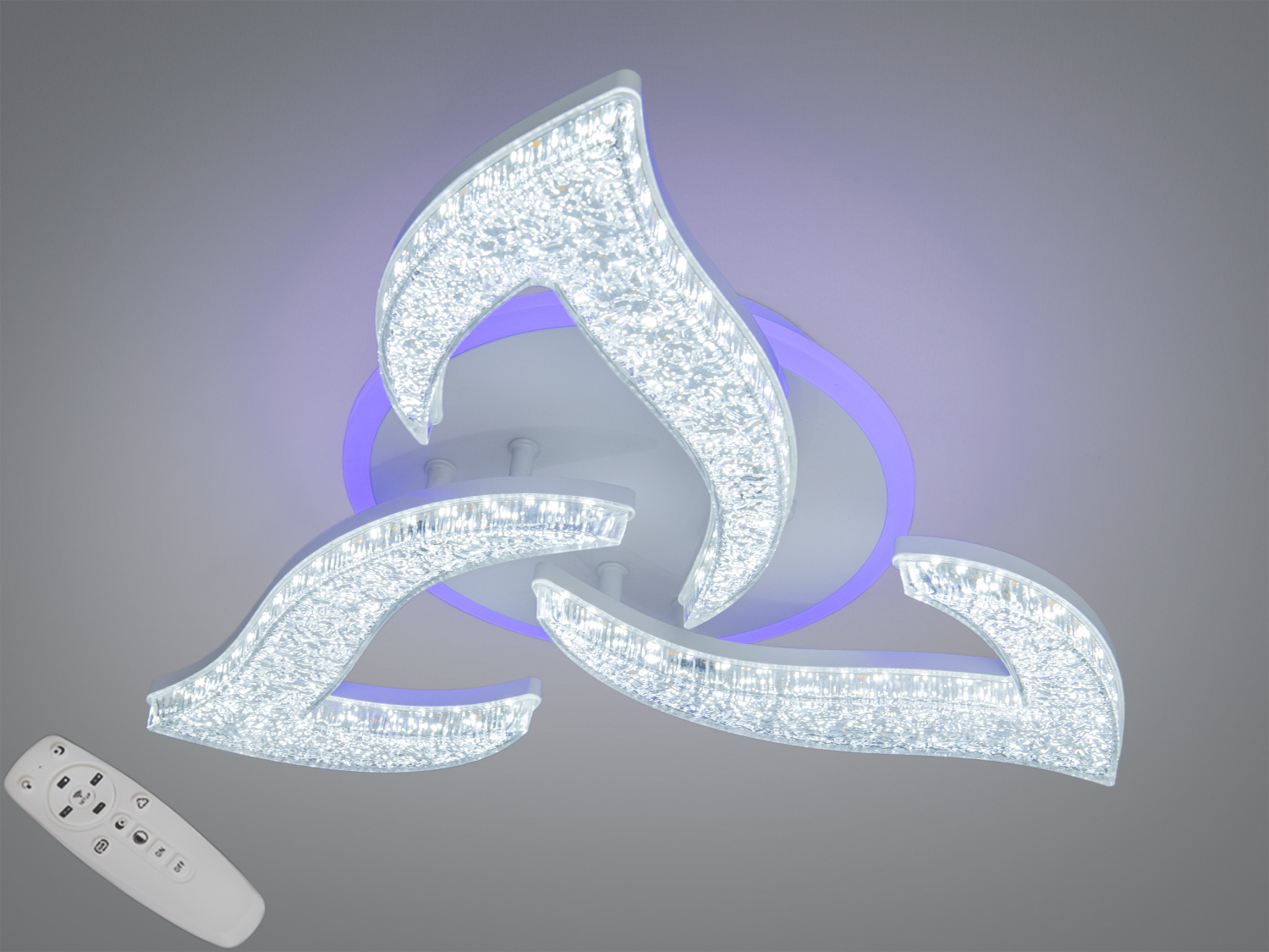 Світильник із трьома акриловими вигнутими LED-елементами, що створюють сучасний стиль. Пульт дистанційного керування додає зручності.