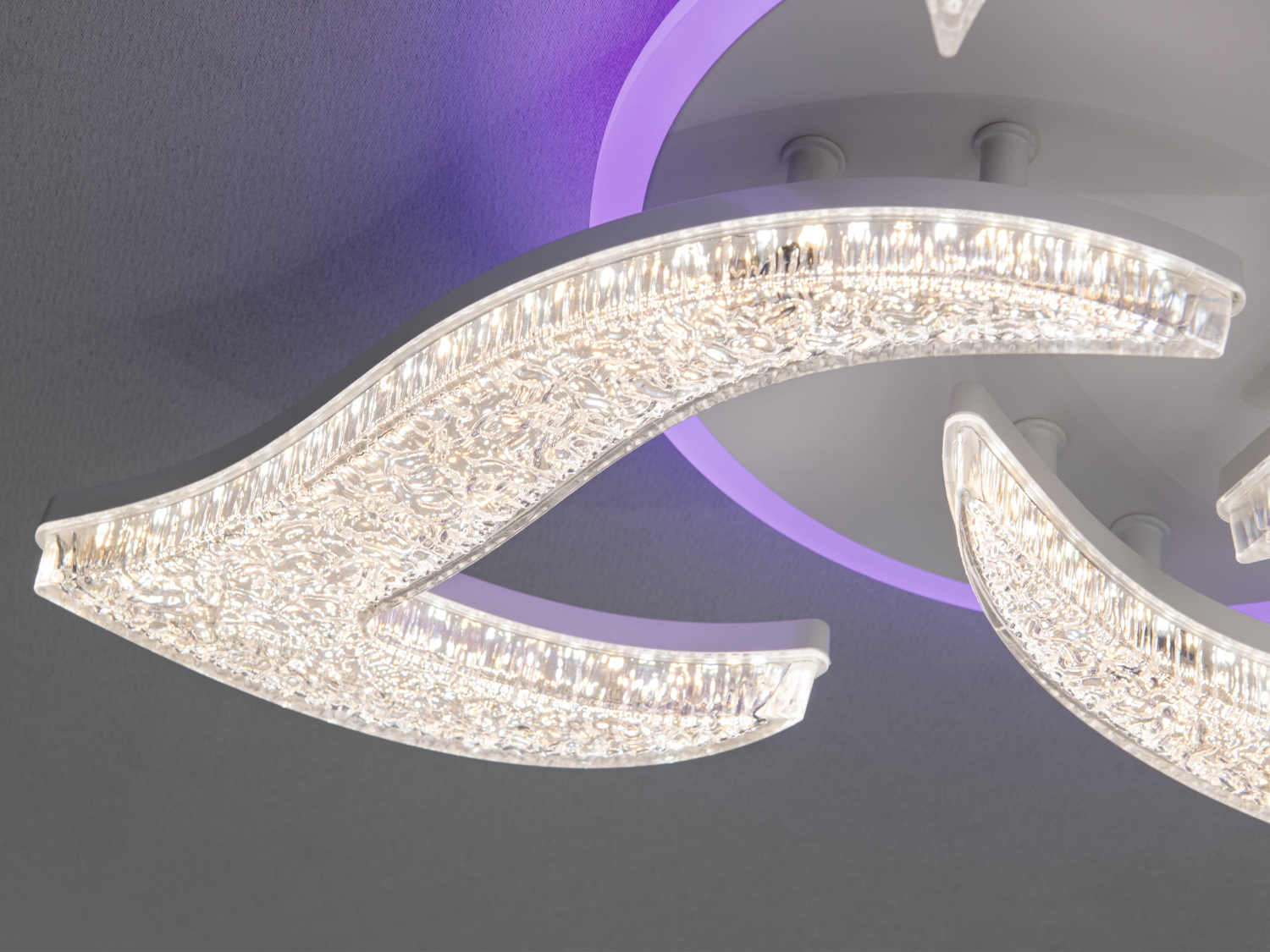 Стельова LED люстра Diasha біла 50W пульт димер 3 режими