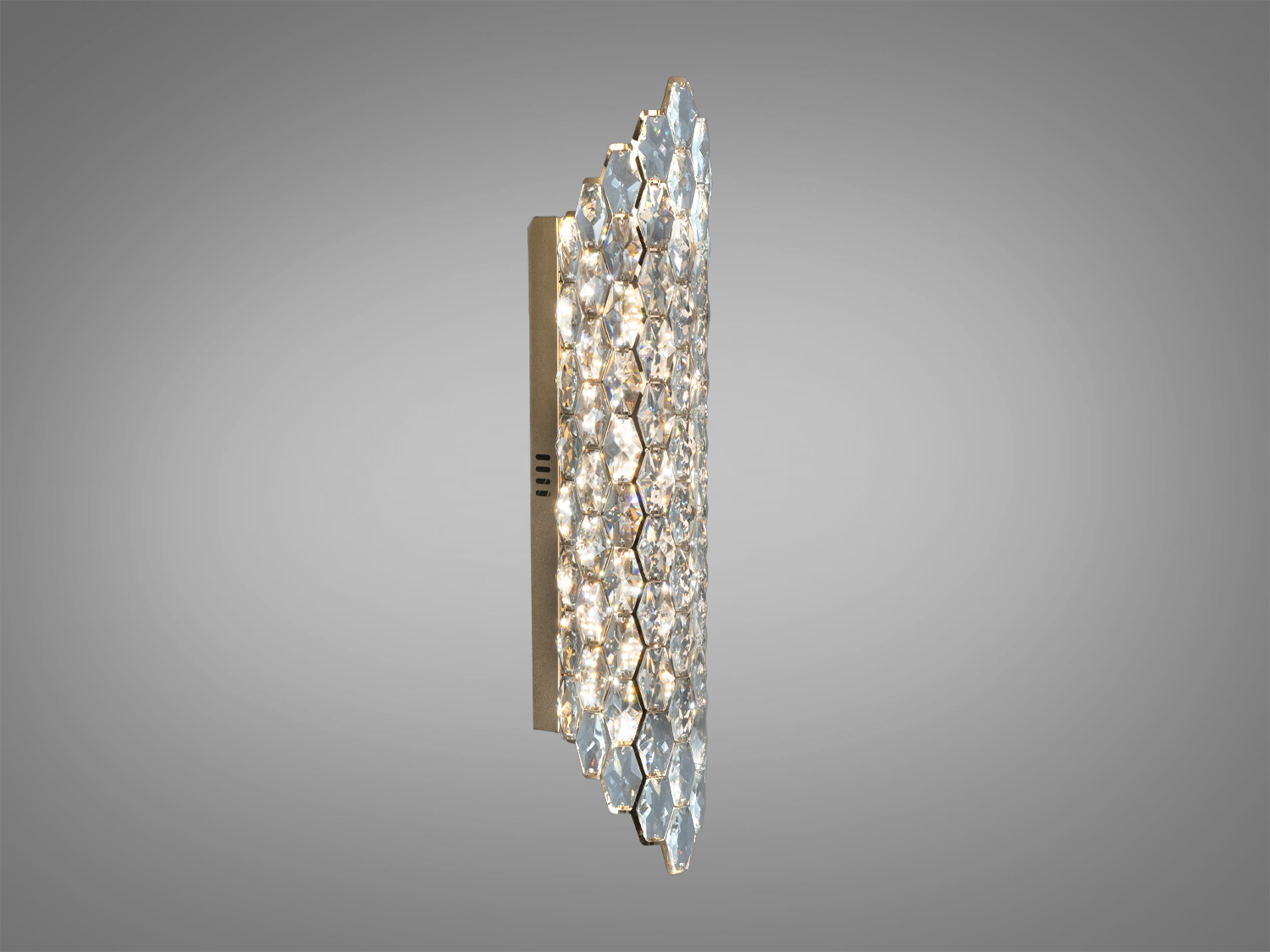 Кришталеве бра LED 14 Вт у кольорі золото з потоком 770 лм. Прозорі грановані кристали, настінний вимикач, вертикальна композиція та акцентне підсвічування для вітальні, спальні, коридору. Доступний варіант у хромі.