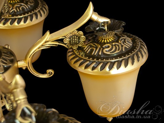 Люстра в античному стилі