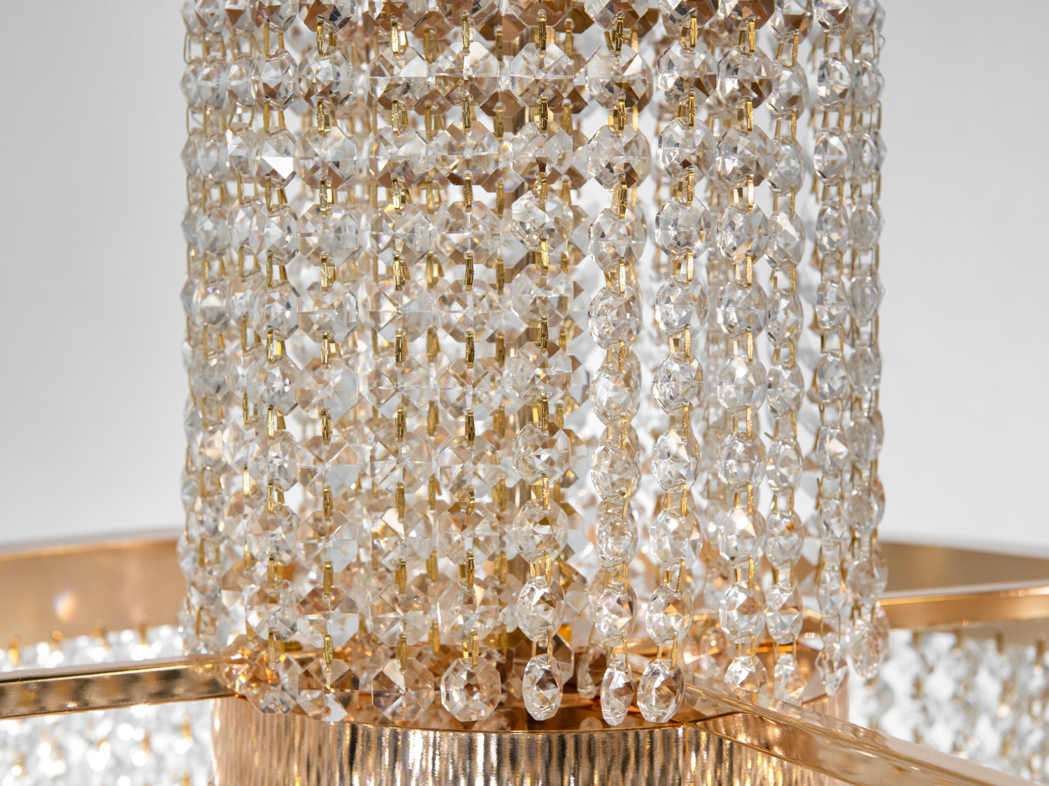 Люстра кришталева LED Diasha 376 золото два рівні підвісок