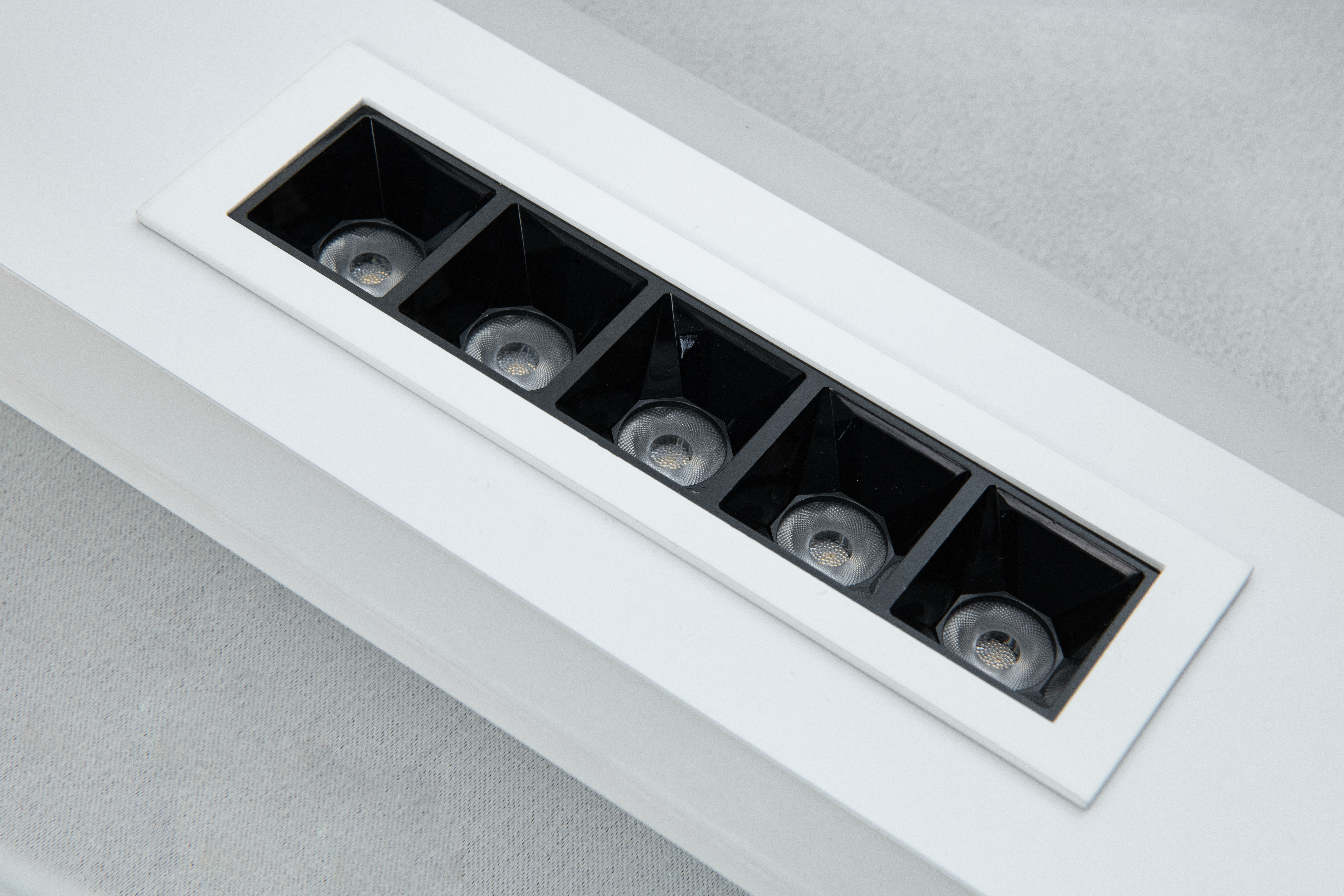 Світлодіодна люстра 2 кільця сіра 88Вт пульт 15м²