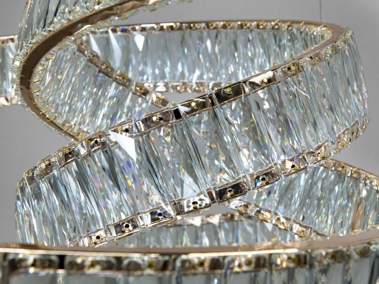 Дизайнерська новинка, кришталева світлодіодна люстра на тросах, 175W