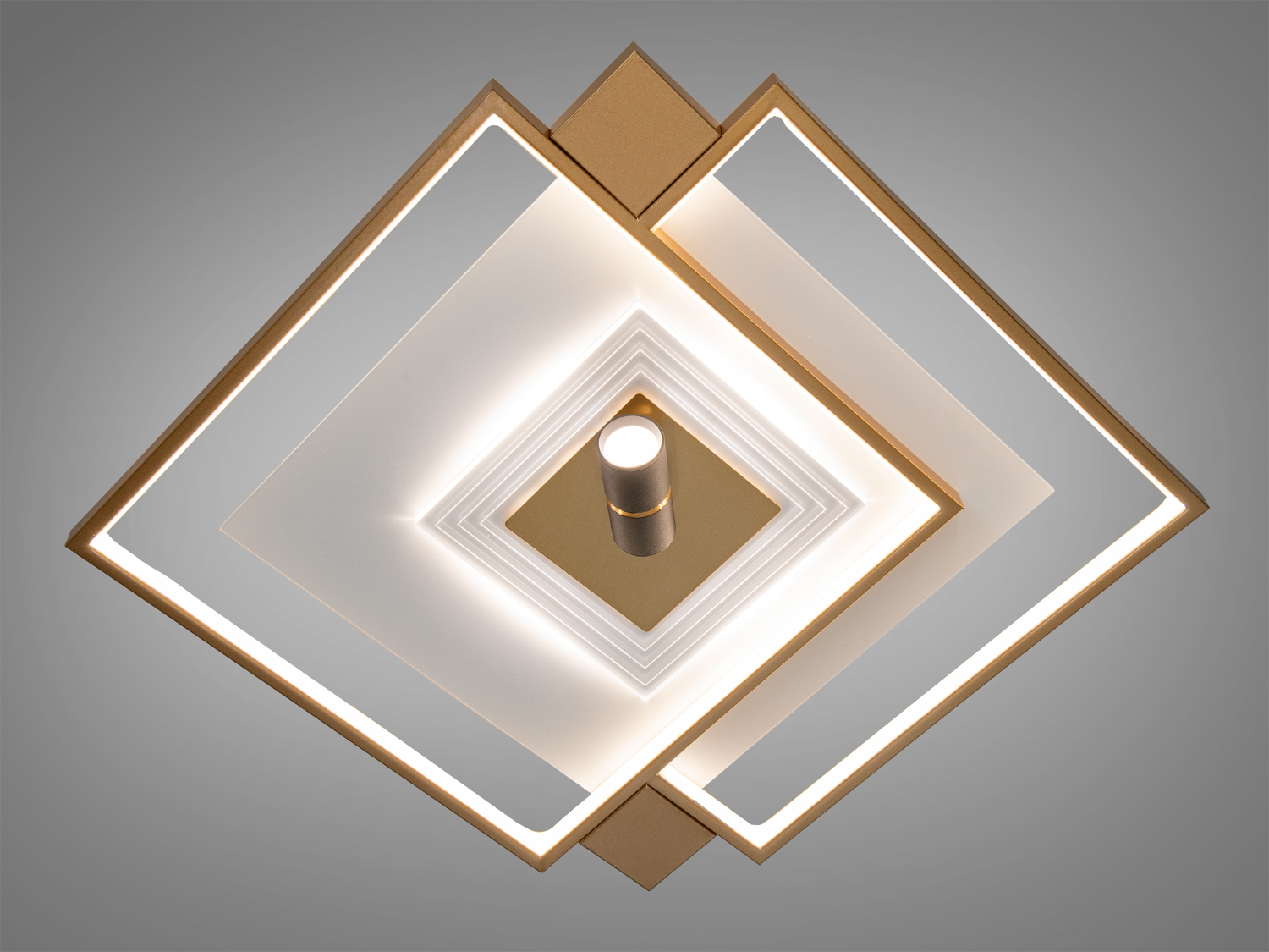 Декоративний світильник з геометричним дизайном, підвісний монтаж. Відмінно підходить для освітлення офісних приміщень.