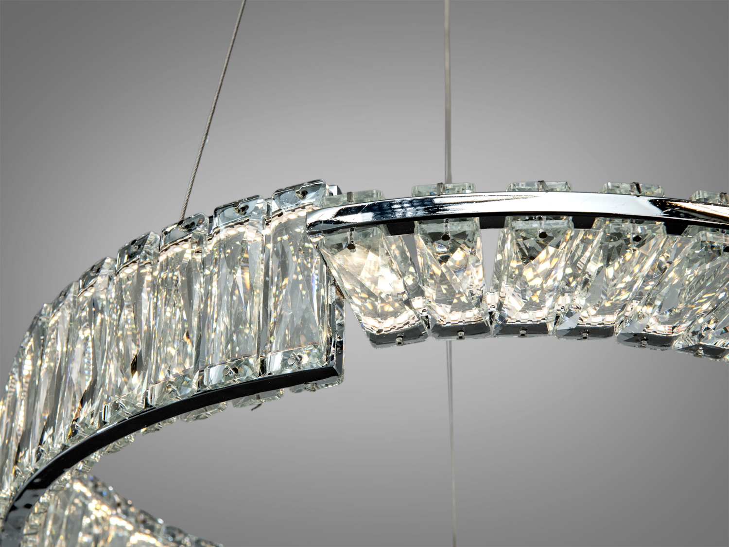 Підвісна LED люстра кільце 55 Вт хром з пультом