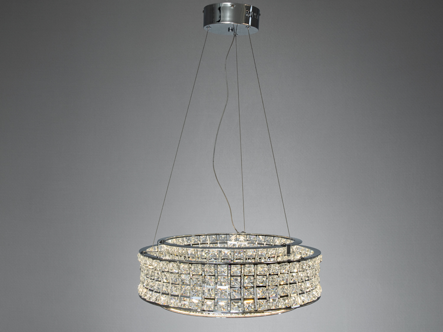 Підвісна люстра з кристалами, спіральна форма, кріплення до стелі на тросах, підходить для сучасних інтер′єрів.