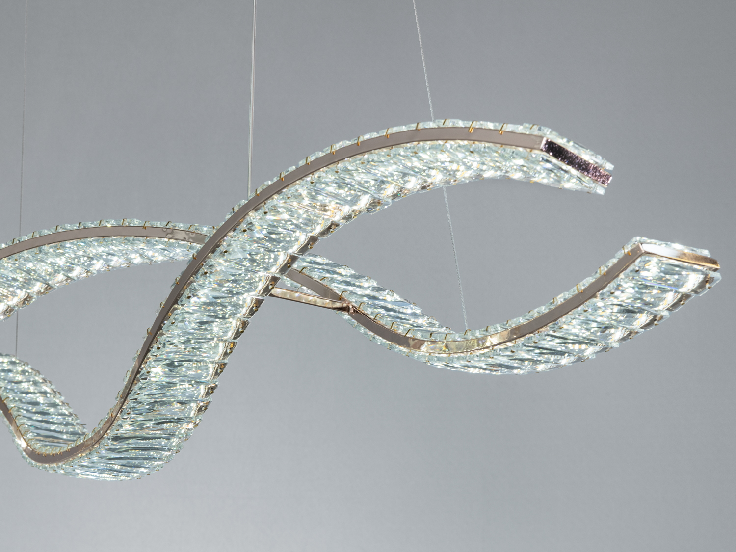 LED підвісна люстра 100Вт золото з пультом