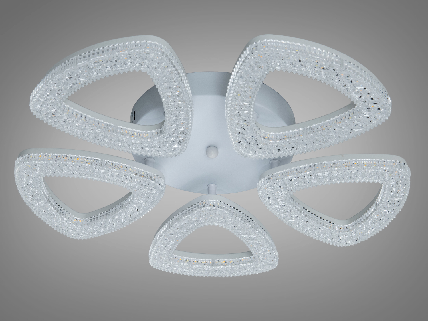 Світильник з п′ятьма трикутними LED елементами, встановленими на круглій основі. Ідеальний для монтажу в будь-якому приміщенні.