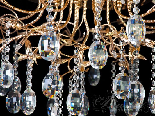 
Галогенова люстра 