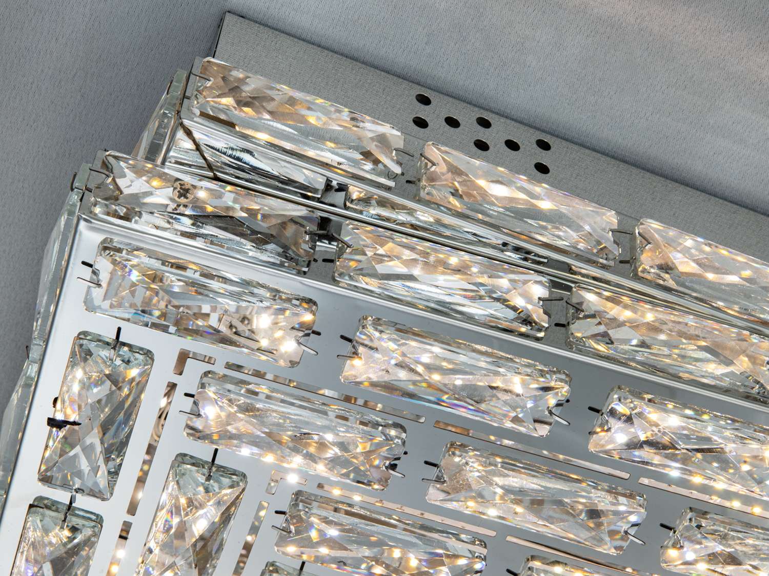 Люстра LED кришталева квадрат хром 82W пульт