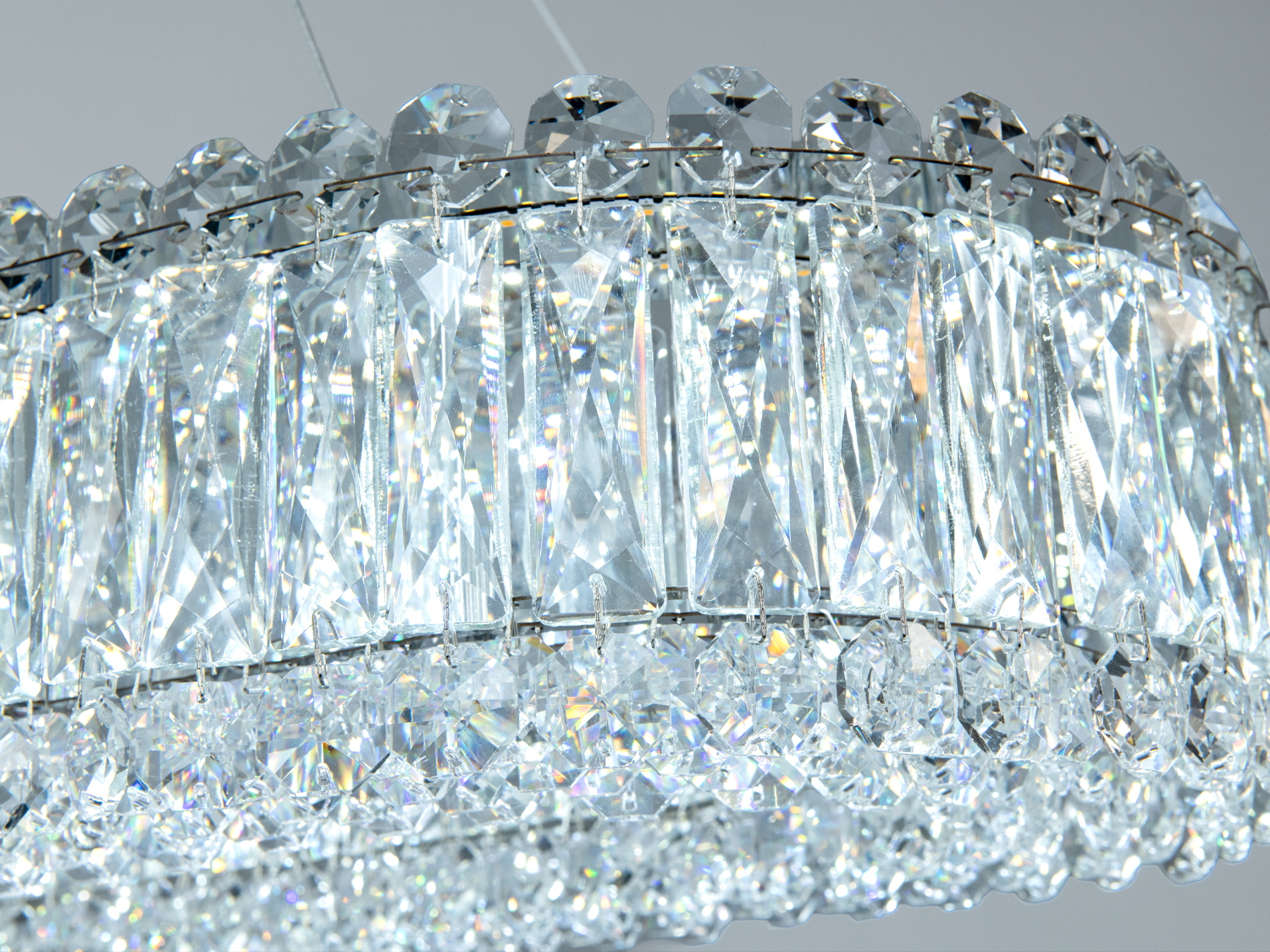 Люстра підвісна Diasha 68Вт хром овальна з пультом