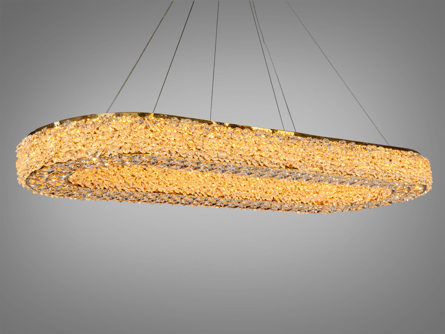 Підвісний світильник з теплим жовтим світлом, кришталеві деталі. Ідеально підходить для вітальні або їдальні з сучасним декором.