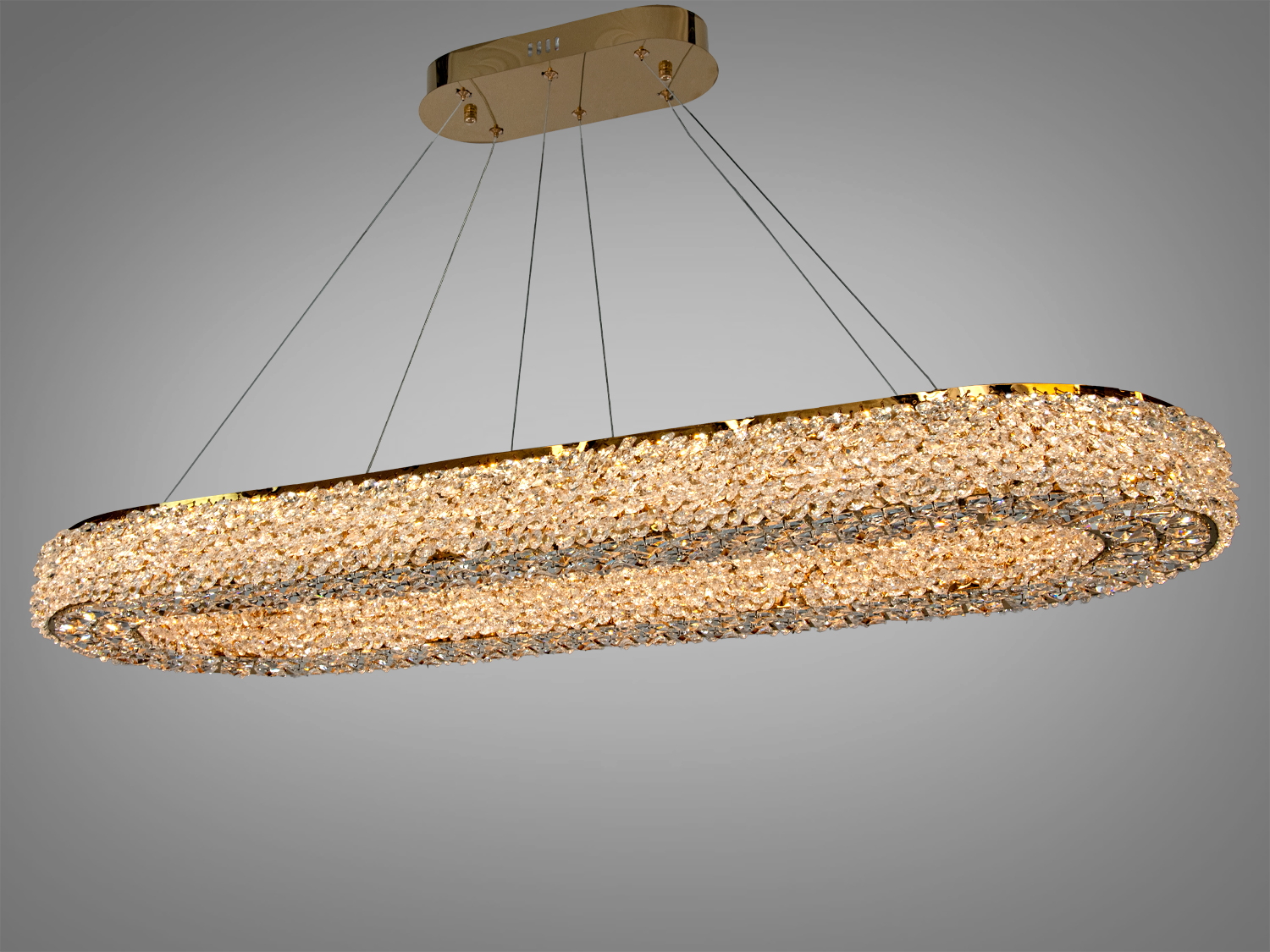 Елегантний світильник з кришталевими елементами, підвісний монтаж. Підходить для просторих приміщень, забезпечує рівномірне освітлення.