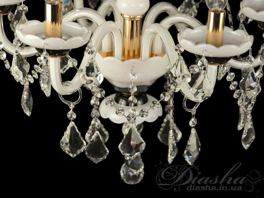 Классическая люстра