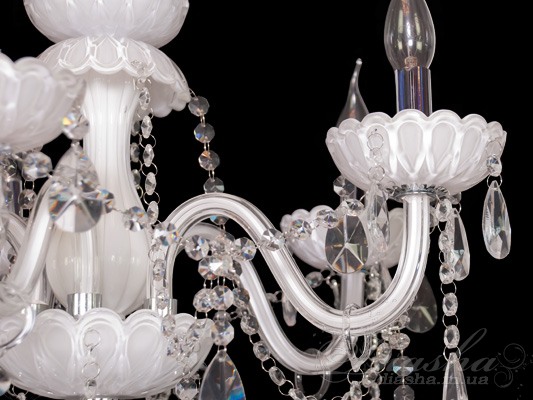 Класичне бра з кремового скла