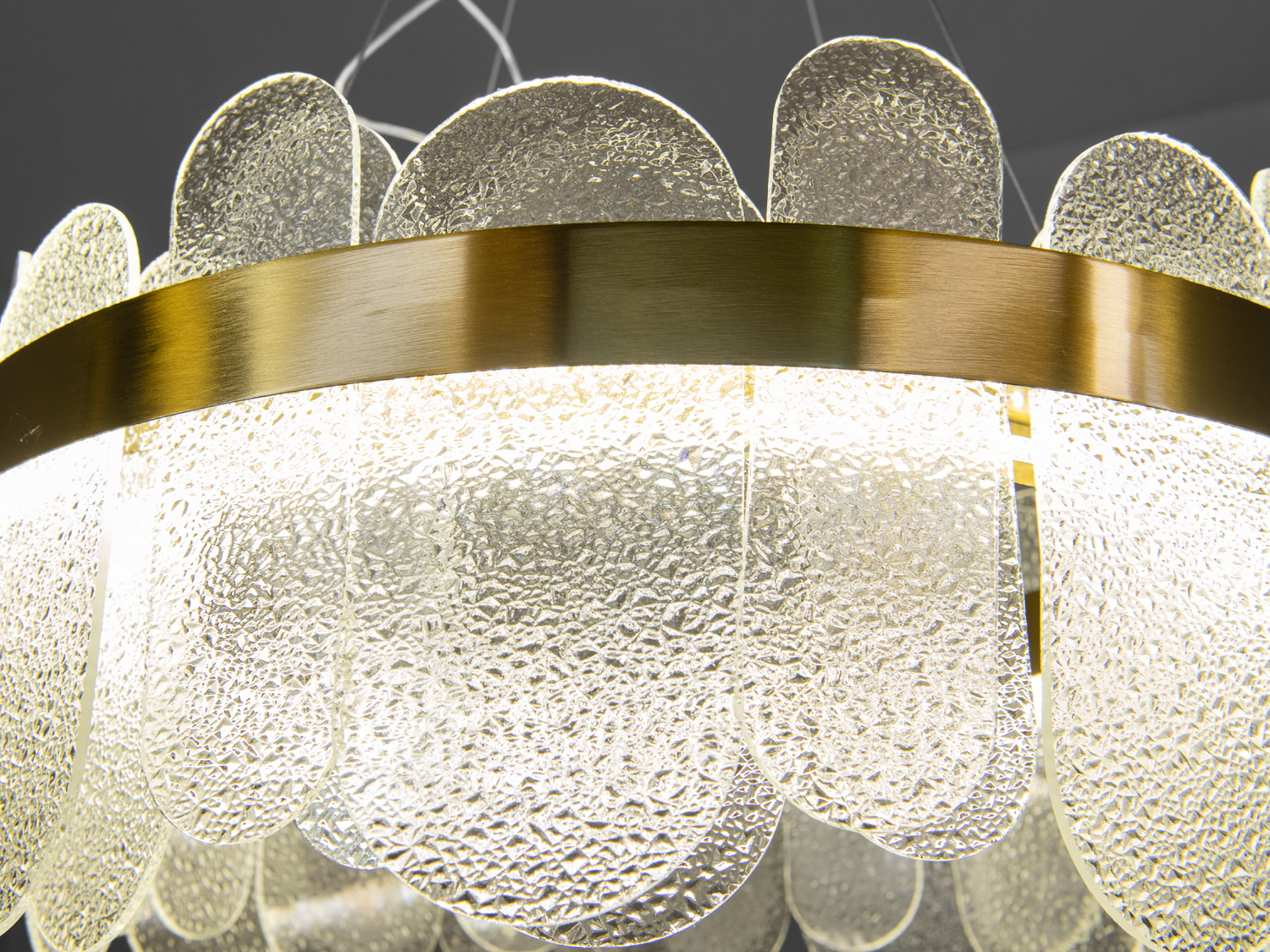 Підвісна люстра 803-500SGD золото з прозорими скляними елементами