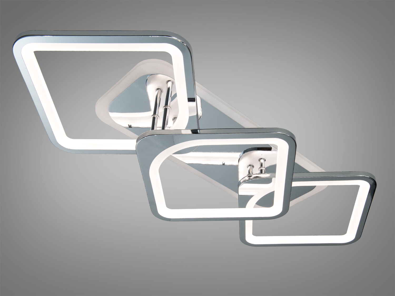 Світильник з трьома квадратними LED-елементами, біле світло, стильний хромований корпус, ідеальний для мінімалістичного інтер′єру.