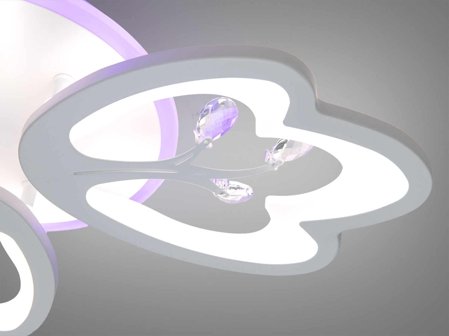 Стельова люстра Diasha LED біла 60Вт пульт димер