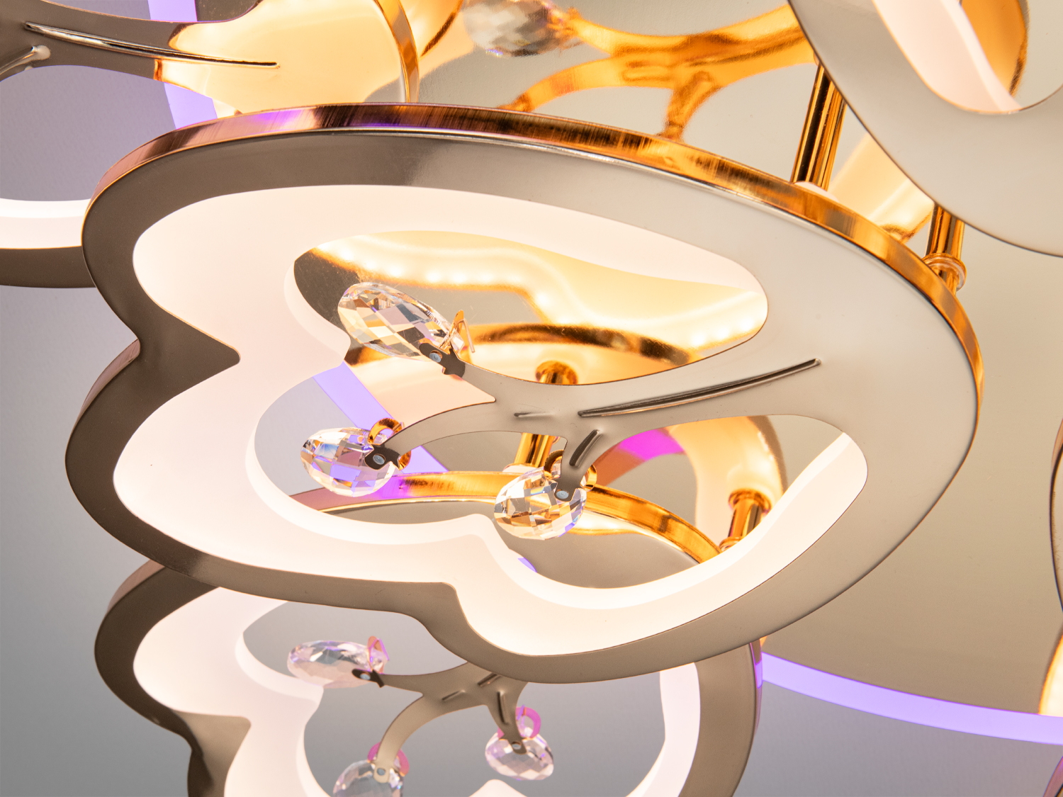 Стельова LED люстра Diasha золото з пультом 185Вт