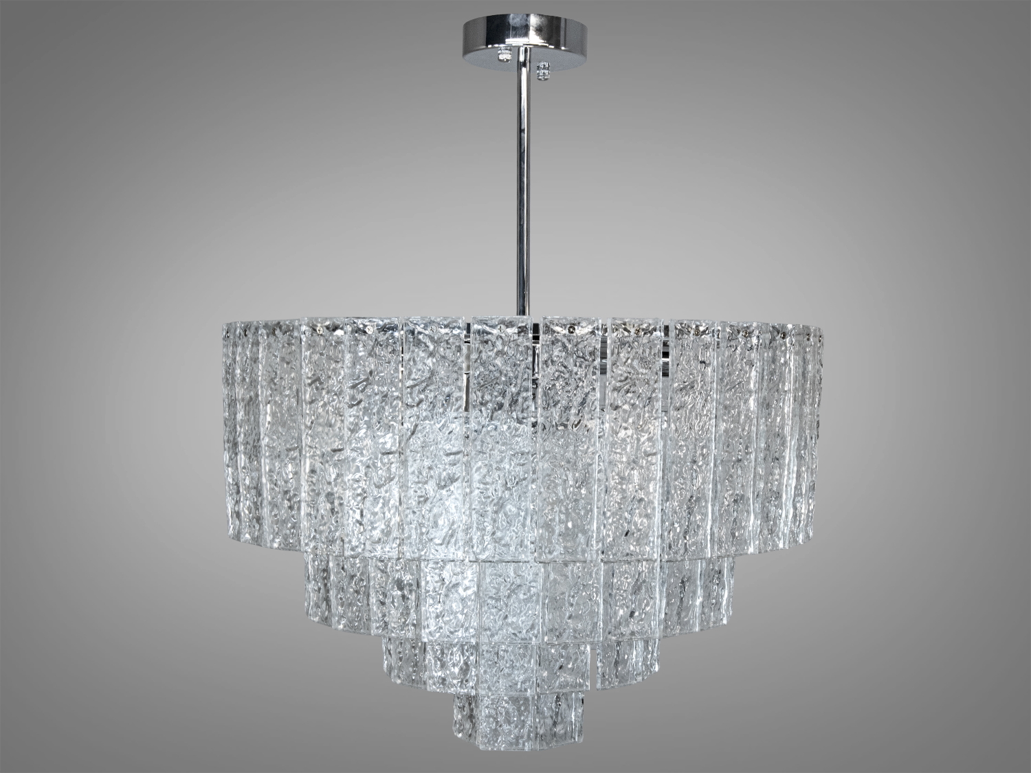 Люстра з багатошаровим дизайном з прозорого скла. Ідеальна для вітальні, додає елегантності та створює атмосферу затишку.