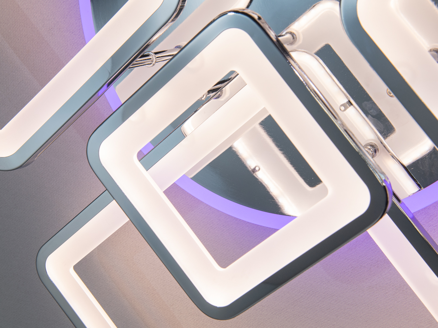 Світлодіодна люстра Серія 8060 хром 150W з димером та пультом керування