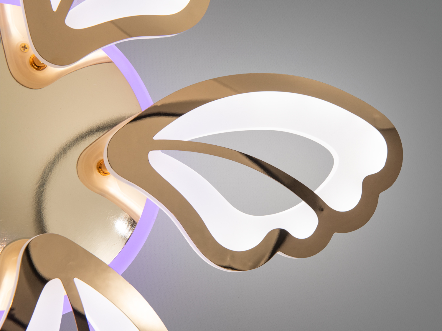 Стельова LED люстра золото 80Вт пульт димер