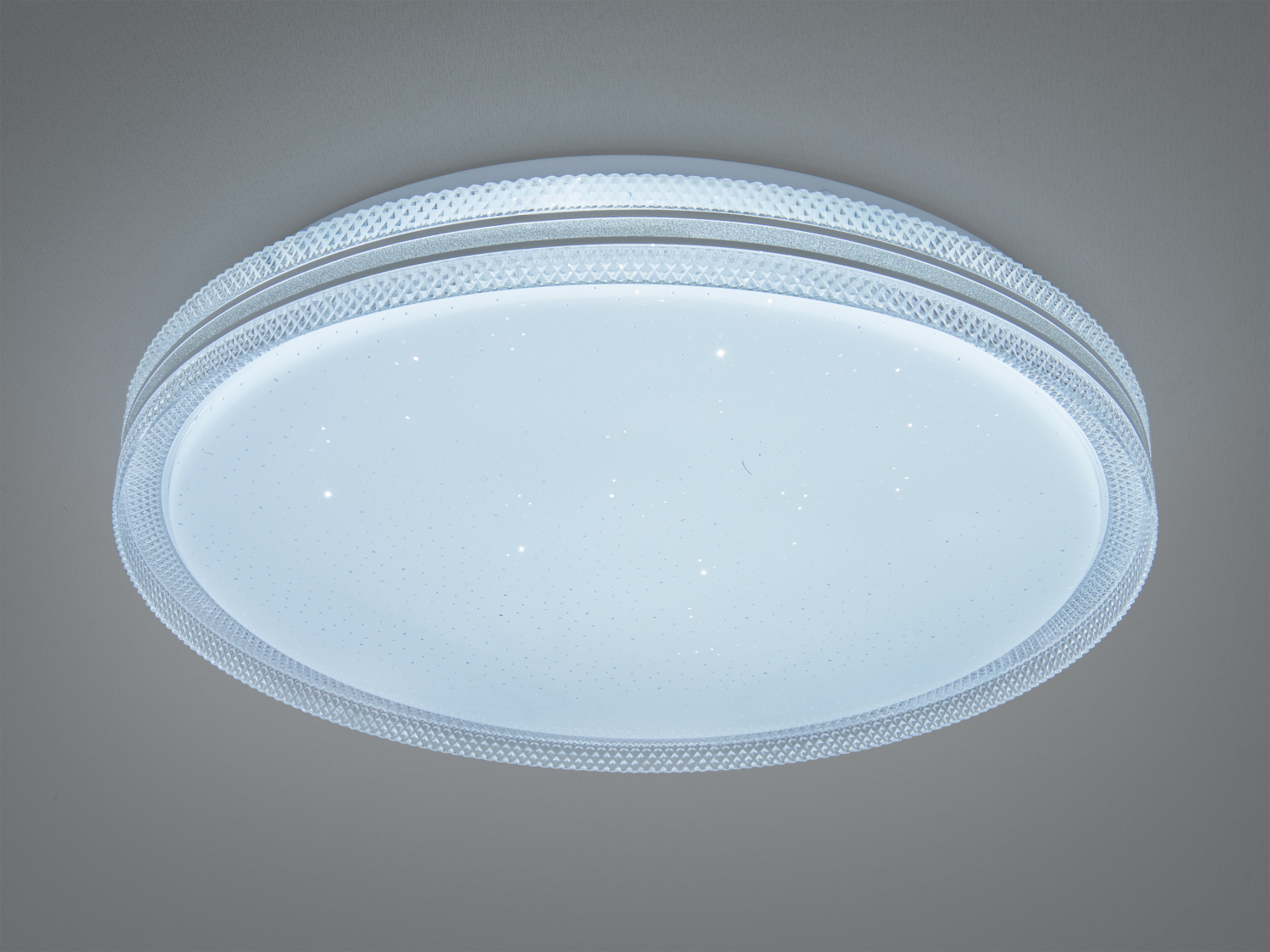 Кругла LED панель Diasha 46 Вт з сірою вставкою для кімнат до 8 м². Накладний монтаж, настінне керування, рівномірне освітлення для сучасних інтерʼєрів.