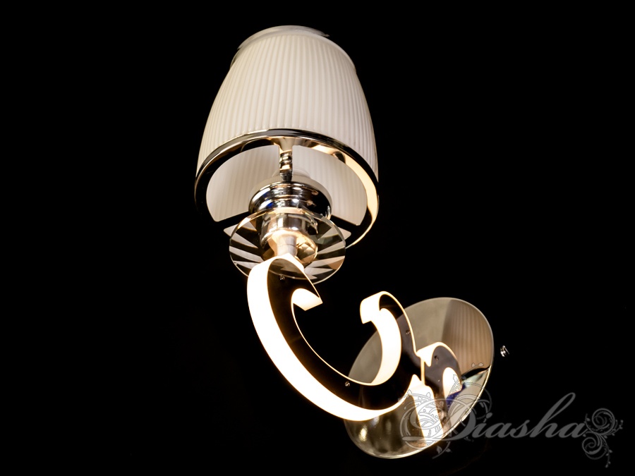 Класичне бра з палаючими ріжками 5W