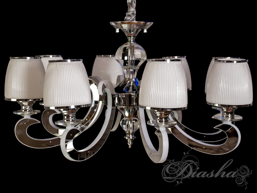 Класична кришталева люстра зі світними ріжками