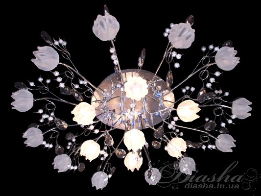 Ефектна галогенна люстра