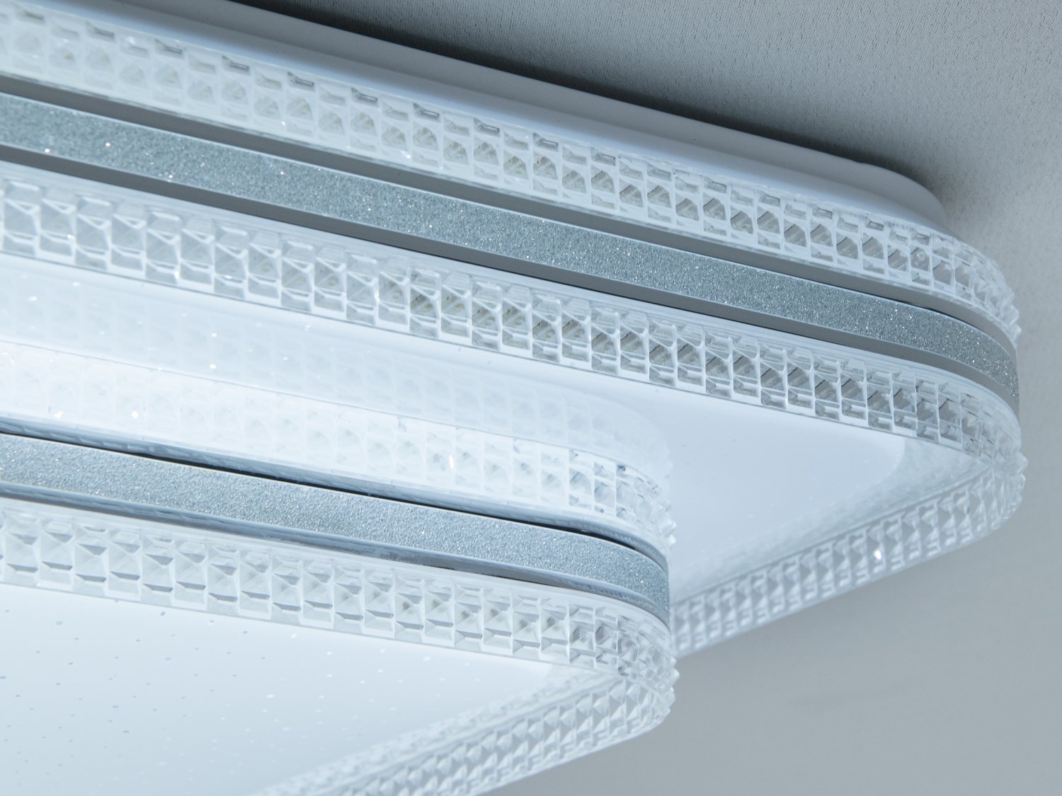 Світлодіодна стельова люстра Diasha сіра 85 Вт