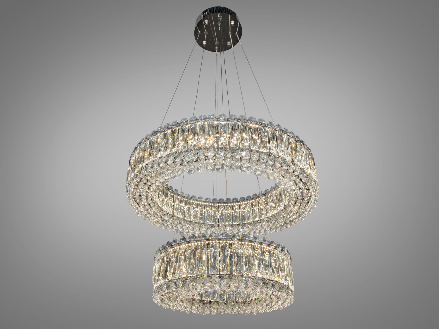 Сяюча підвісна кришталева світлодіодна люстра 85 Вт у хромі. Ідеальна для сучасного інтер′єру, забезпечує ефективне і стильне освітлення.