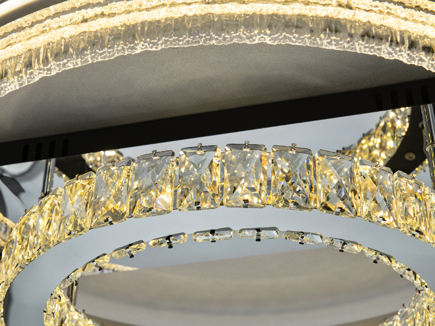 Стельова LED люстра хром 120 Вт кришталь пульт